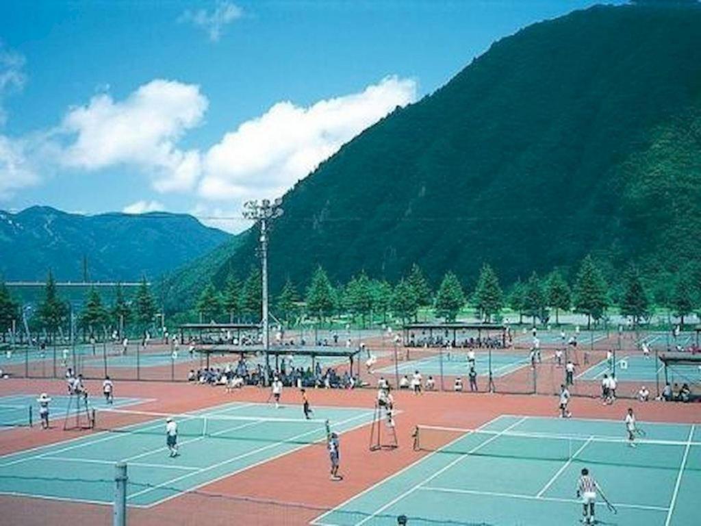 Yuzawa Toei Hotel Buitenkant foto